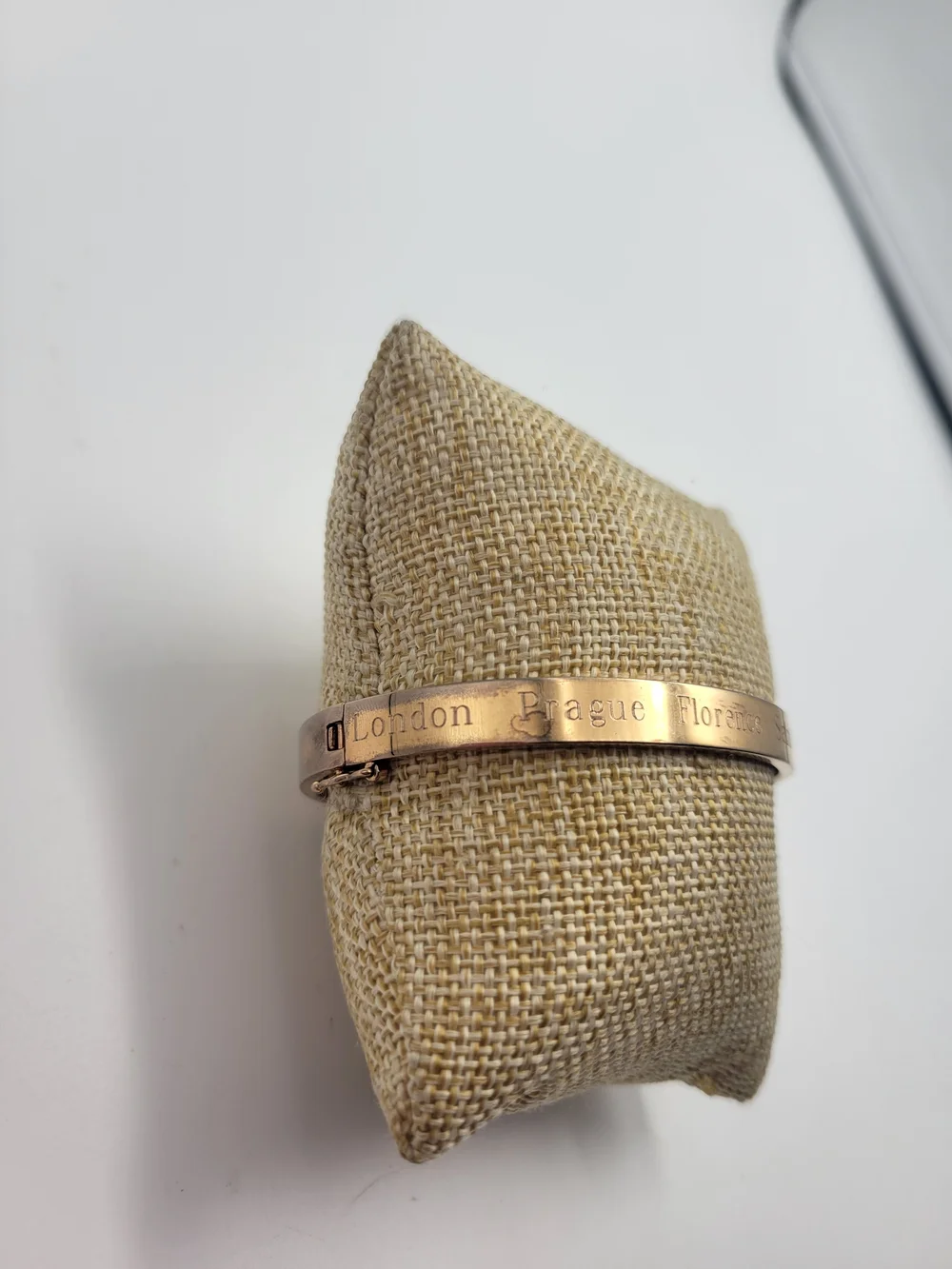 Women's Gold-Tone Engraved Stella & Dot Prague Florence Salzburg Bangle Bracelet